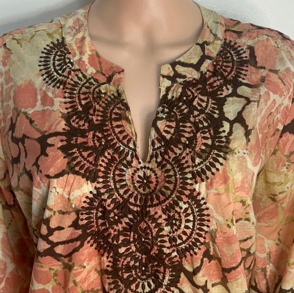 Charter Club Women's Blouse with Long Sleeve Stamped with Design on the front L. - Picture 4 of 9